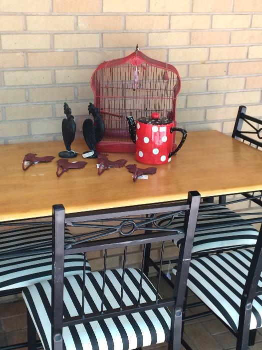  Breakfast table with 4 chairs; 1 of several bird cages