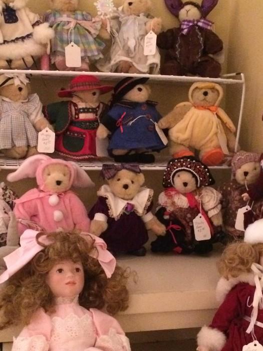        Muffy stuffed animals and dolls
