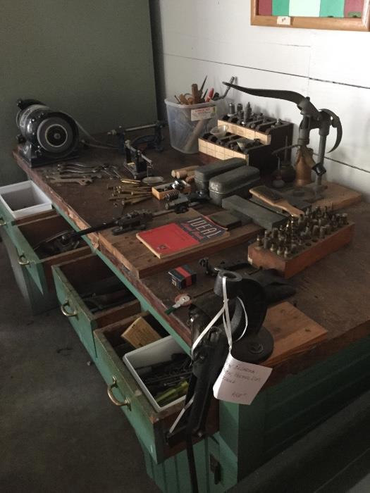 Complete Gun Reloading Bench, dies and tools