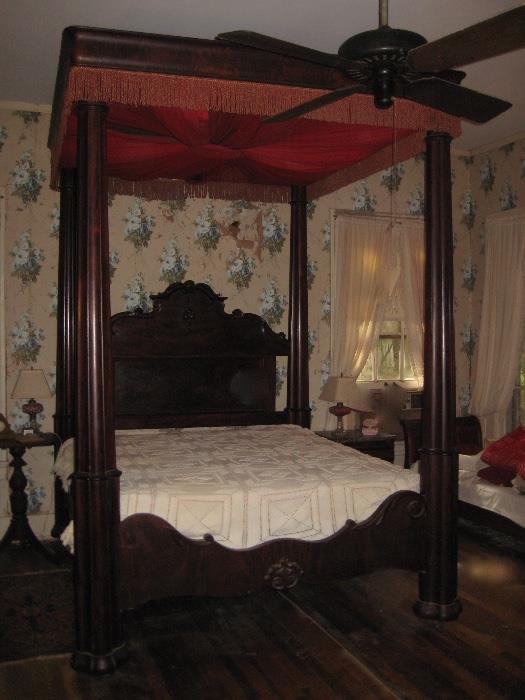 beautiful C Lee plantation bed, hand crocheted spread 