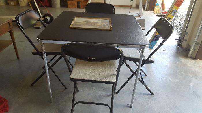 Samsonite folding table with 4 chairs