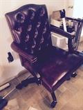 Tufted leather office chair