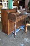 A19 #6 Andrew Kohler 1905 Spinet Piano Dark Finish 37” Most Keys Dead Condition of 5-6 #22469