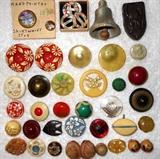 Loose Buttons of all Types and Materials, the upper right large button depicts a Viking