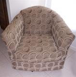 Comfy and Decorative Easy Chair