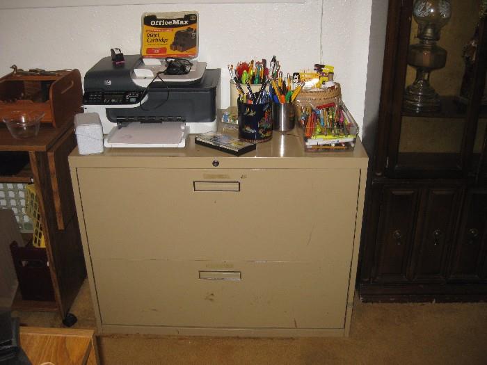 horizontal file cabinet