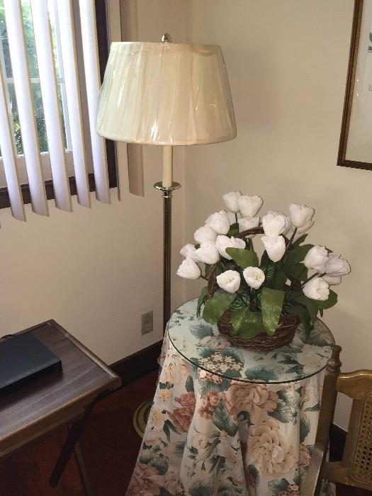 FLOOR LAMP / HOME DECOR'
