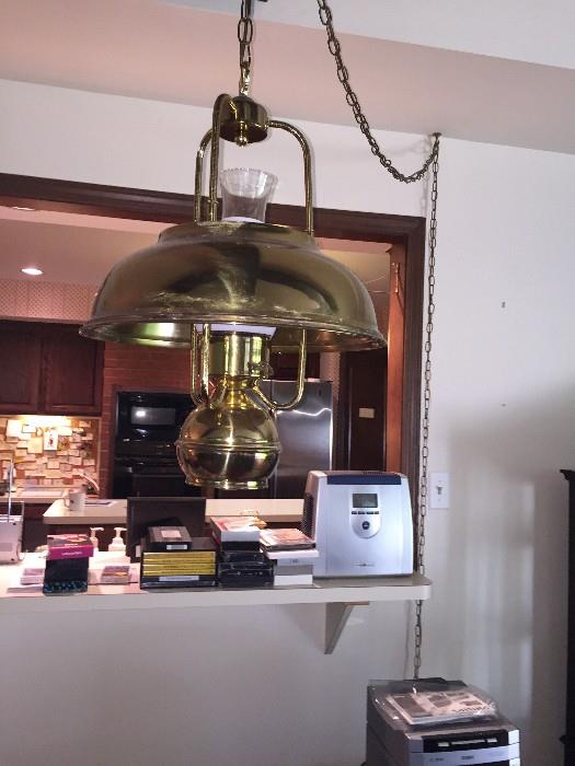 BRASS HANGING LAMP