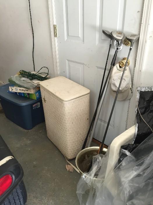 LAUNDRY BASKET