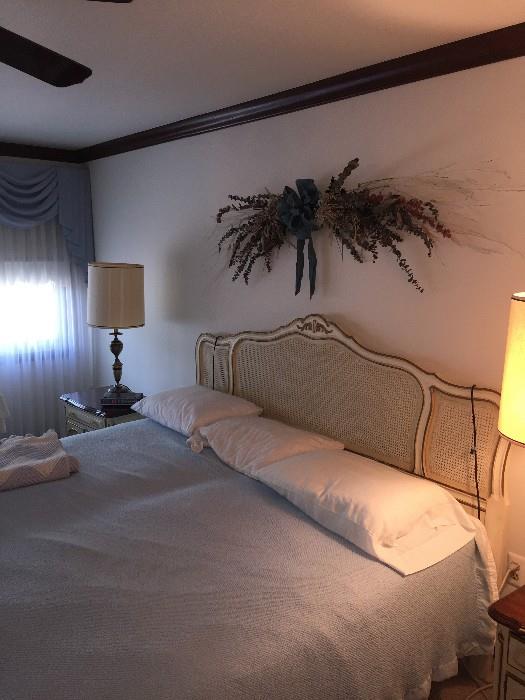 DREXEL FRENCH PROVINCIAL BEDROOM SET