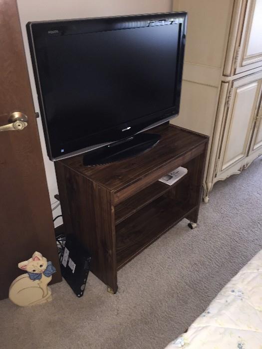 SHARP AQUOS FLATSCREEN TV