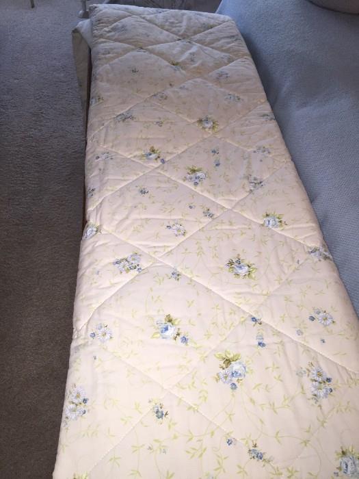 BEDSPREAD