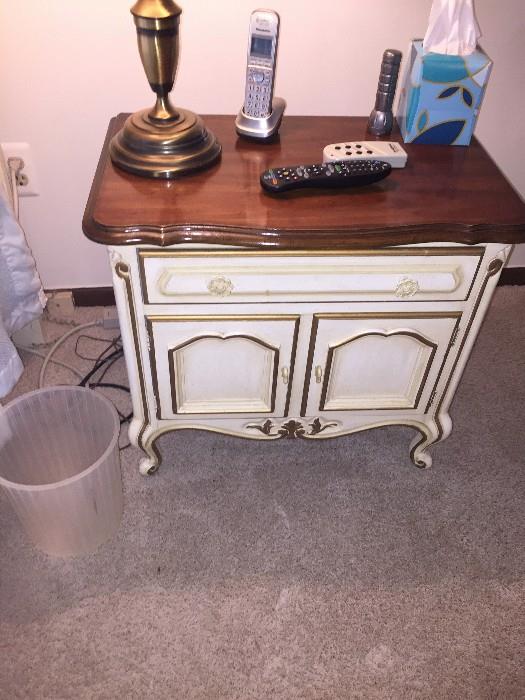NIGHTSTAND