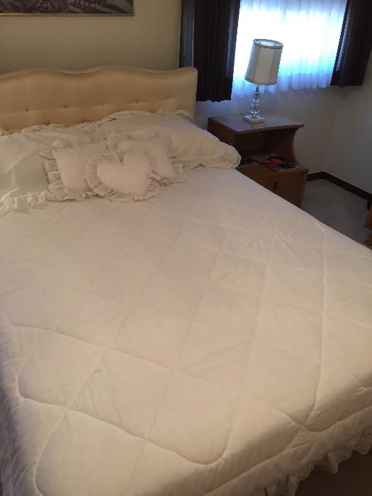 FULL SIZE BED ( SILK HEADBOARD )