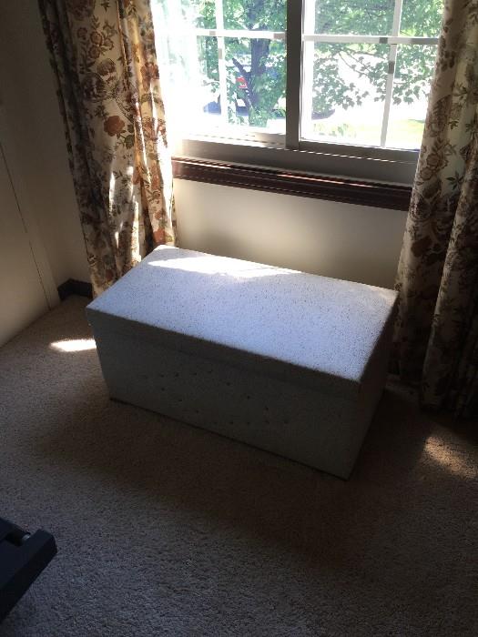 STORAGE BOX