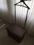 MENS WARDROBE VALET STAND