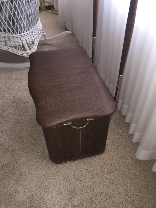 MENS WARDROBE VALET STAND