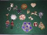 VINTAGE COSTUME RHINESTONE AND AUSTRIAN CRYSTAL JEWELRY ( SOME SIGNED , CORO, WEISS, SWAROVSKI )
