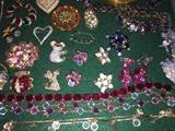 VINTAGE COSTUME RHINESTONE AND AUSTRIAN CRYSTAL JEWELRY ( SOME SIGNED , CORO, WEISS, SWAROVSKI )