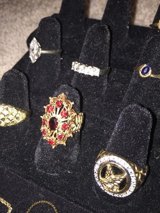 ANTIQUE VICTORIAN FILIGREE GARNET RING SIZE 6 (TESTED 14K)