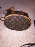 AUTHENTIC LOUIS VUITTON PETIT BUCKET (GOOD CONDITION)