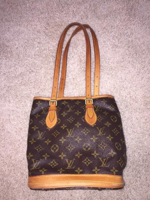AUTHENTIC LOUIS VUITTON PETIT BUCKET (GOOD CONDITION)