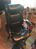 BLACK LEATHER HIGH BACK OFFICE CHAIR