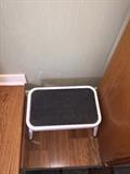 STEPING STOOL
