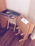 WOODEN FOLDING TABLES & VINYL RECORDS 