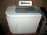 HOLMES DEHUMIDIFIER 