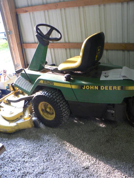 John Deere 3 wheel lawn mower, 46" deck (?)