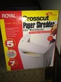 Cross cut shredder, new in box