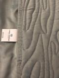 Cindy Crawford queen size comforter and shams