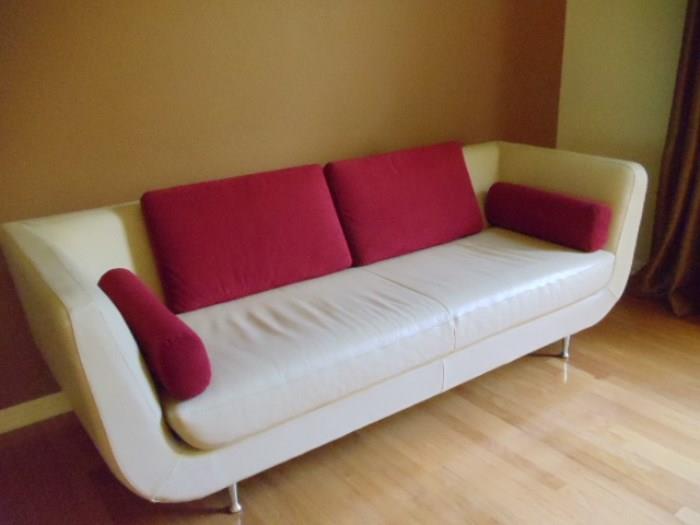 Beautiful contemporary leather sofa in perfect condition.