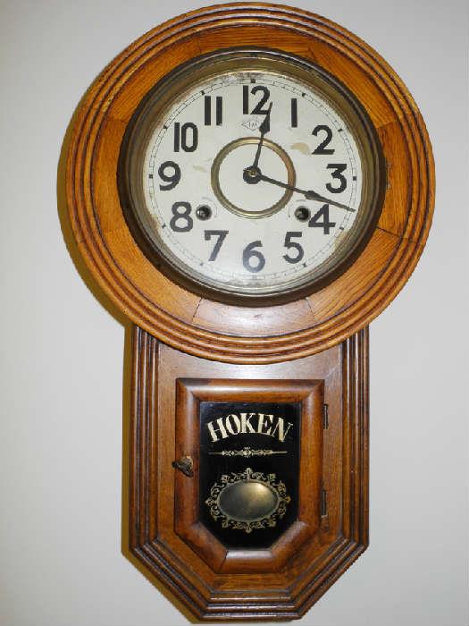 Nice Hoken clock - does work, have the key
