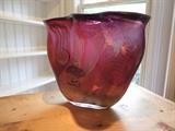 LARGE ART GLASS VESSEL

