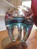 ART GLASS SCULPTURE VASE
