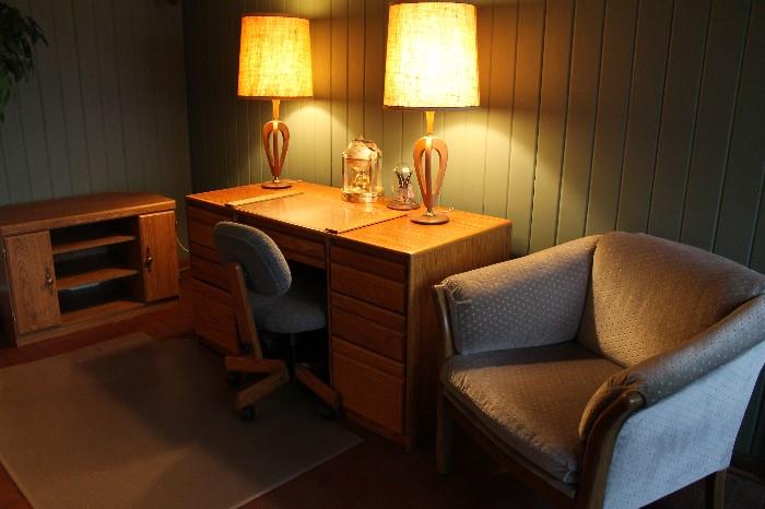 Oak Office Furniture *Desk *Credenza *Bookshelf. 2 mid-century modern table lamps. Upholstered occasional chair 