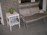 wicker table, 2 seat glider