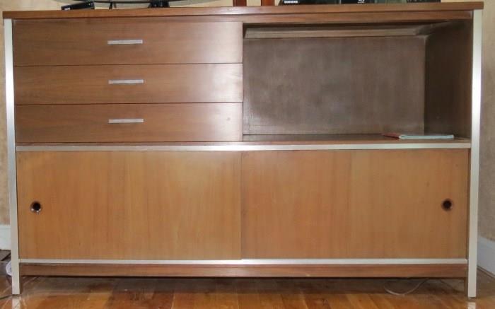 Paul McCobb credenza