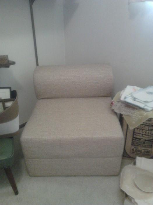 Foam Chair/twin bed