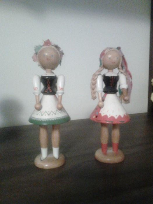 Folk Art Wood Dolls (Vintage/ Small)