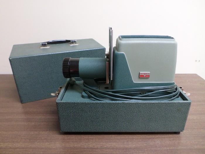 Vintage Argus Slide Projector
