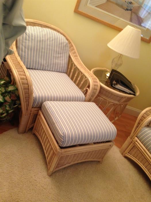 BRAXTON CULLER WICKER ARM CHAIR WITH MATCHING OTTOMAN-IMMACULATE