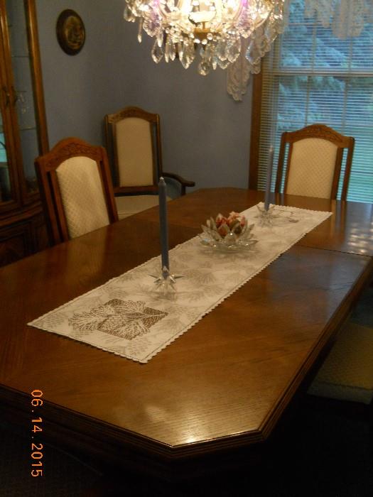 Dining Room Table, 6 chairs