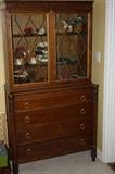 CHINA HUTCH