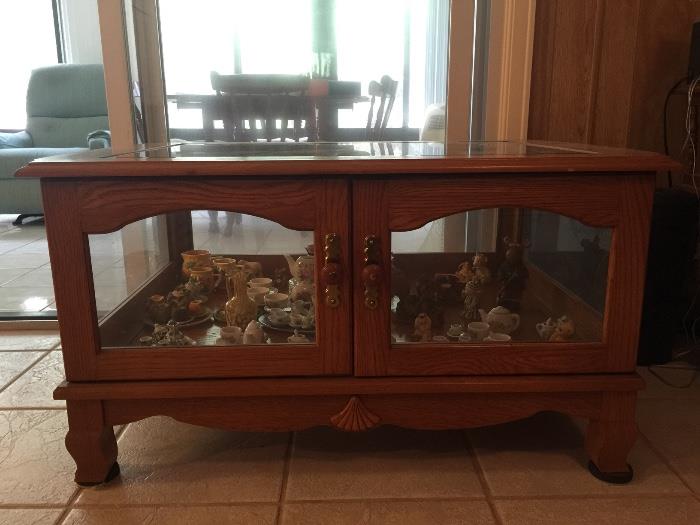 Better photo of Curio coffee table