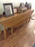Drop leaf oak table