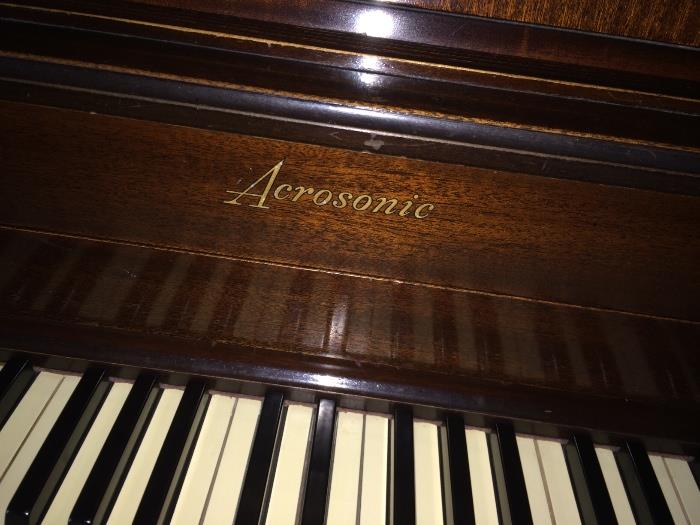 Aerosonic piano.