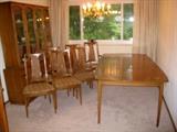 RETRO DINING ROOM SET 